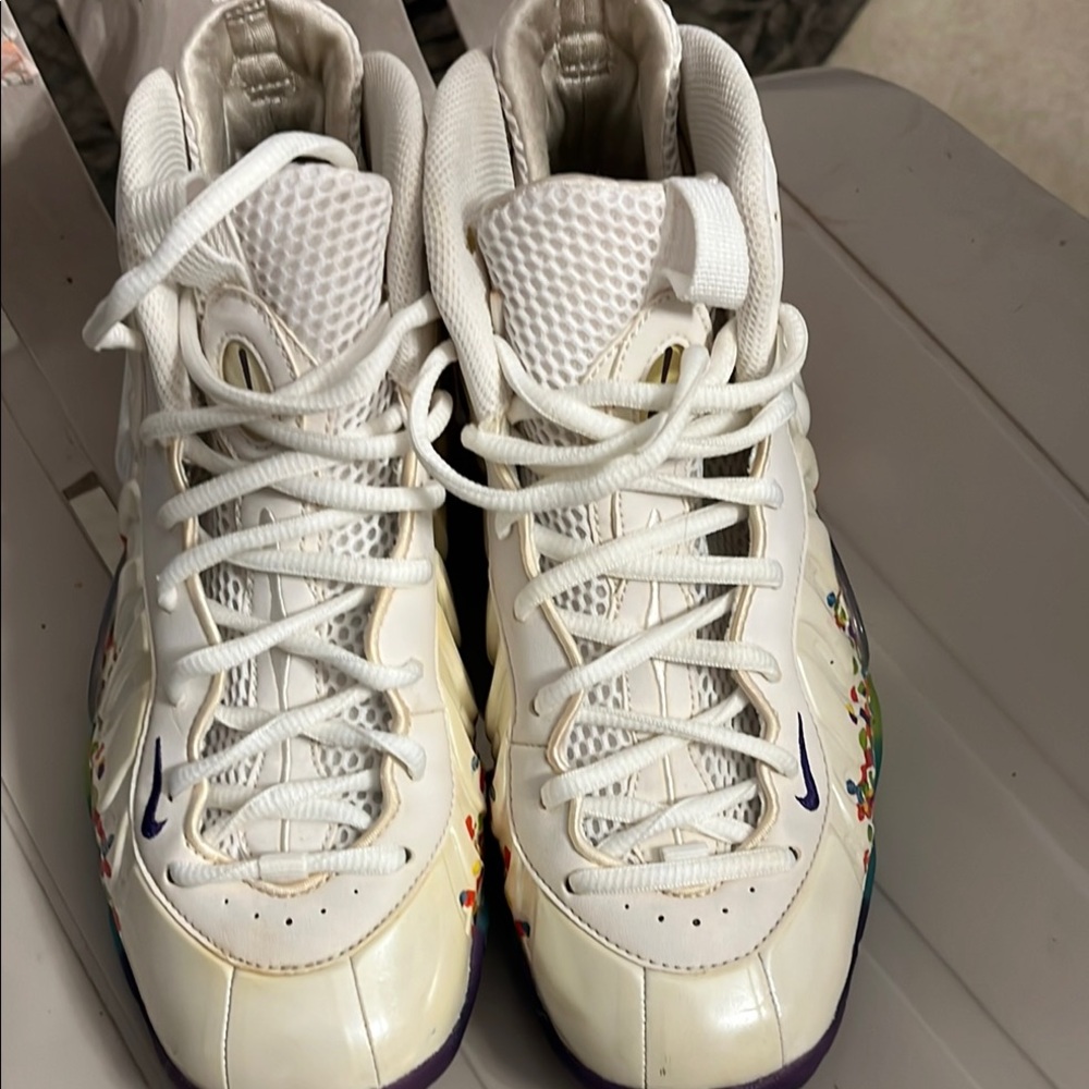 Nike Kids White and Purple Sneakers
